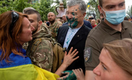 Раскрыты подробности нападения с зеленкой на Порошенко