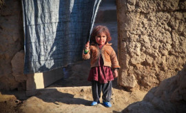 UNICEF Peste 1 milion de copii riscă să moară de foame în Afganistan