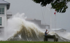 SUA Uraganul Ida lovește New Orleans Joe Biden a declarat stare de urgență