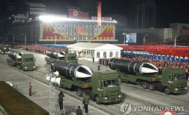 Coreea de Nord pare să fi organizat o paradă militară nocturnă la Phenian