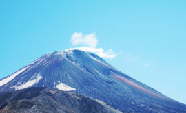 В Японии объявлена тревога извергается вулкан Отаке