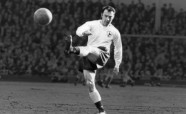 Doliu în lumea fotbalului Sa stins din viață legendarul jucător englez Jimmy Greaves