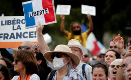 În Franța au loc proteste în masă împotriva restricțiilor privind coronavirusul