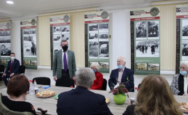 Veteranii asediului Leningradului care locuiesc în Chișinău sau întîlnit cu reprezentanții administrației din Sankt Petersburg
