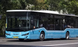 Pe străzile capitalei vor circula 10 autobuze noi