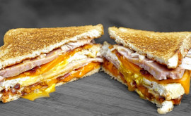 Ученые бутерброд с ветчиной и сыром опасен для здоровья