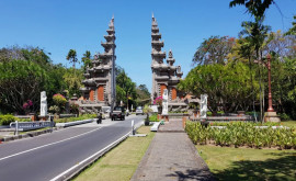 Власти Индонезии открыли курорт Бали для туристов из 19 стран