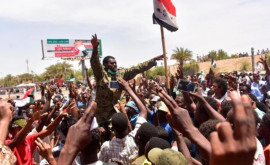 Военные открыли стрельбу по протестующим против переворота в Судане