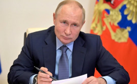 В Кремле рассказали о реакции Путина на отмену поездок