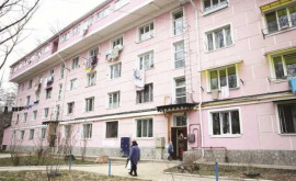 Peste 100 de blocuri locative cu mansardă din Capitală vor fi inspectate