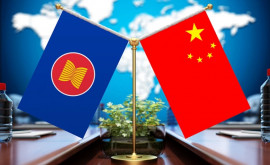 Китай и АСЕАН установили отношения всеобъемлющего стратегического партнерства