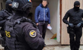 Трое сотрудников МВД задержаны за контрабанду наркотиков