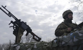 În Donbass separatiștii au deschis din nou focul 