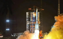 China a lansat un satelit care va asigura legătura cu stația sa spațială