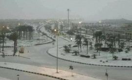 В Египте засыпало снегом курортный город
