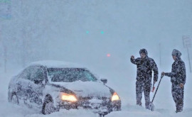 Изза снегопада на востоке Турции закрываются дороги 