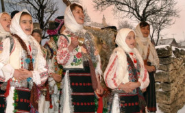 Steaua Capra Ursul şi alte tradiţii populare în cadrul Festivalului Florile dalbe de la Străşeni