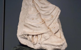 В музее Акрополя представили фрагмент фриза Парфенона