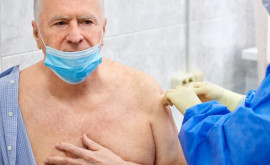 Всё что нужно знать о вакцинации Восемь раз привитый Жириновский попал в больницу с коронавирусом