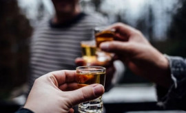 В период пандемии в Молдове выросло потребление алкоголя ВИДЕО