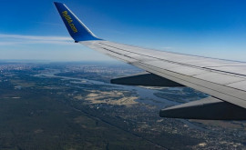 Крупнейшая авиакомпания Украины начала выводить самолеты за границу