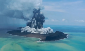 Insulele Tonga restabilesc conexiunea cu lumea după erupţia vulcanică 