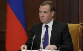 Медведев не исключил национализацию имущества лиц из США и ЕС в России