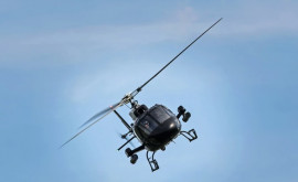 В Бухаресте военный вертолет покружил над посольством России