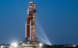 NASA trimite o rachetă gigant pe lună Ultimul test a fost suspendat
