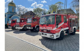 Италия подарила Молдове четыре спецмашины для пожарных и спасателей