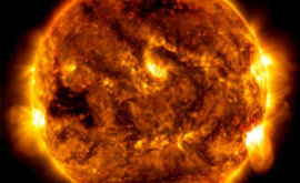 Soarele îi uimește pe oamenii de știință Ce se întîmplă cu steaua noastră