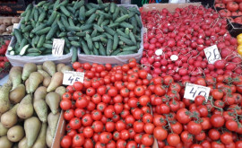 Сколько стоят фрукты овощи и мясо на Центральном рынке
