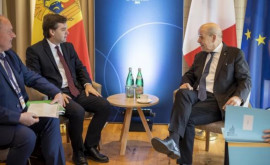 Moldova și Franța ar putea renegocia tarifele la roaming 