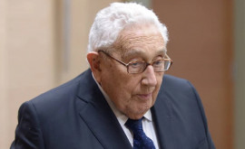Kissinger Ucraina neutră putea deveni o punte între Rusia și Europa