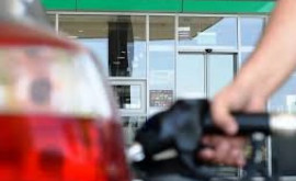 Венгрия ограничила продажу бензина иностранцам по льготным ценам