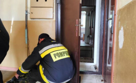 Salvatorii din Căușeni au deblocat dintro locuință încuiată un copil în vîrstă de 3 ani