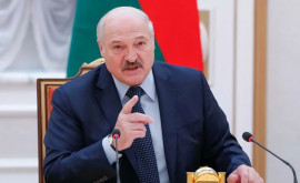 Лукашенко призвал белорусов упереться и выстоять в полыхающем мире