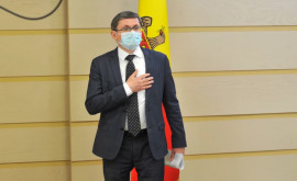 Депутаты парламента снова в защитных масках