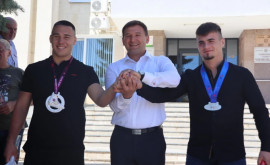 Два спортсмена из Чимишлии были награждены районными властями