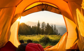 Ce să iei în excursia cu cortul pentru a avea o odihnă plăcută