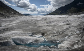 В Швейцарии на леднике нашли обломки самолета пропавшего полвека назад