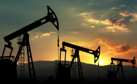Нефть теряет в цене