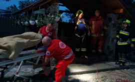 Angajații IGSU au salvat o persoană căzută întro fîntînă cu apă
