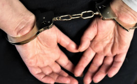 Mandate de arestare în cazul învinuiților cercetați pentru contrabanda cu bijuterii de milioane