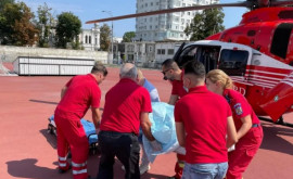 Экипаж SMURD доставил в Кишинев пациента из Флорештской районной больницы