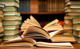 Администрация Комрата запросила у Майи Санду 25 млн леев на издание книг и пособий на гагаузском языке