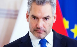 Канцлер Австрии выступил за переговоры между Россией и Украиной