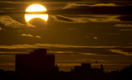 Astăzi umbra unei eclipse de soare va acoperi Moldova