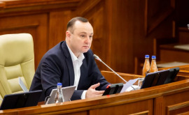  Vlad Batrîncea a discutat cu Nicu Popescu necesitatea consolidării serviciului consular în Rusia