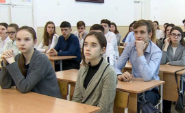 Peste 800 de copii refugiați din Ucraina învață în școlile din Chișinău